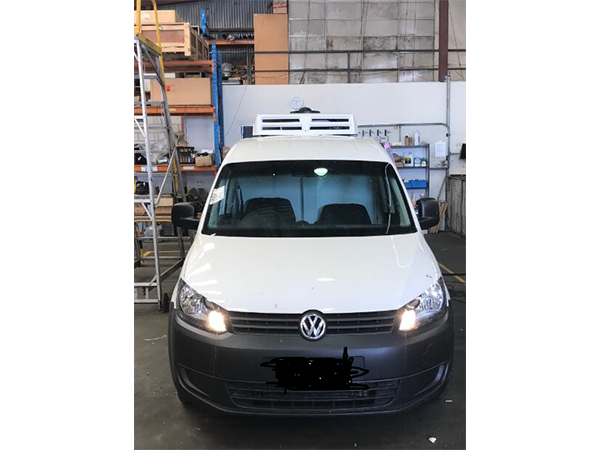 加裝電動(dòng)冷藏冷凍機(jī)組