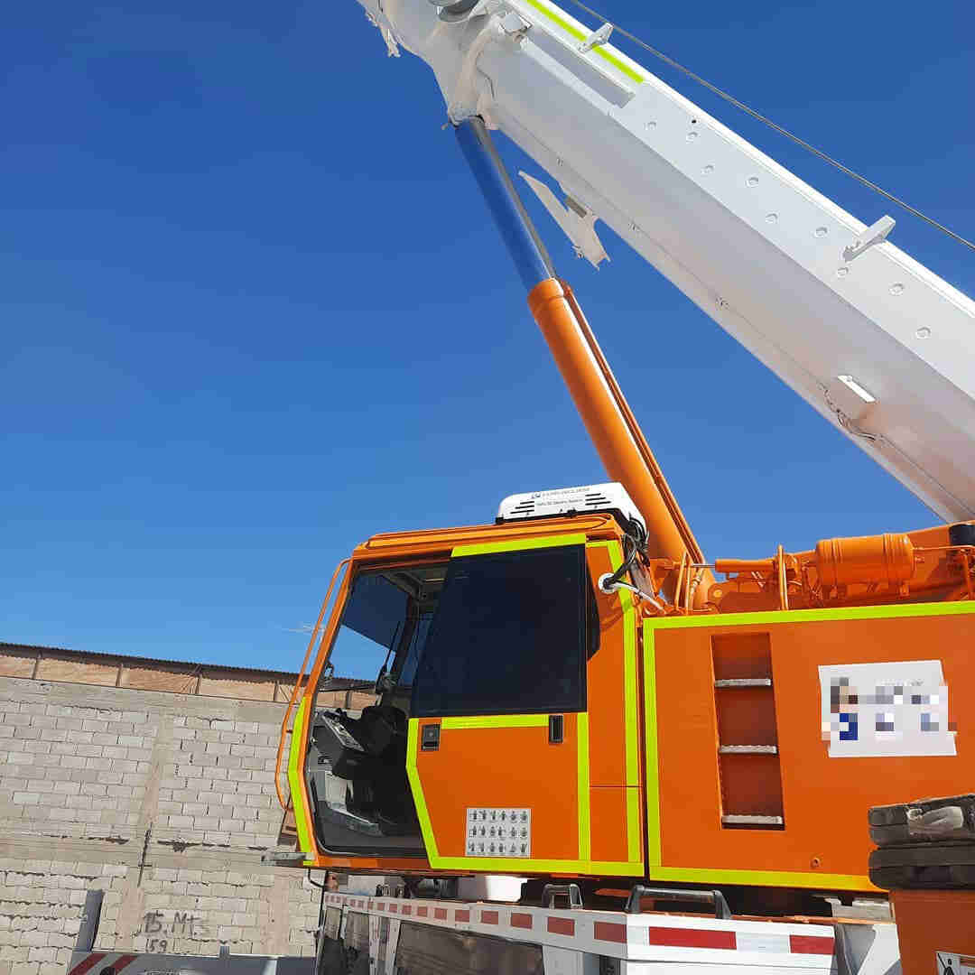 智利客戶安裝的電動空調(diào)